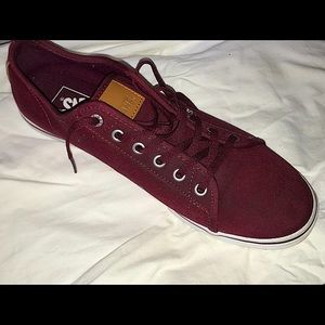 Here is a pair of vans I have had , never worn  .(bottom of shoe very clean)